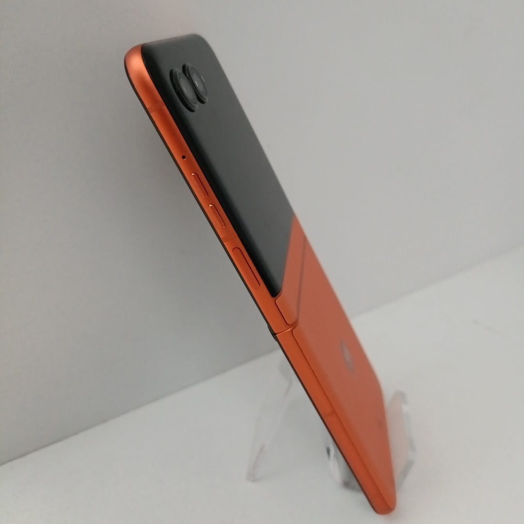 CELULAR MOTOROLA RAZR 50 5G XT2451-3 (2024) 512 GB 12 GB RAM (SEMINUEVO)