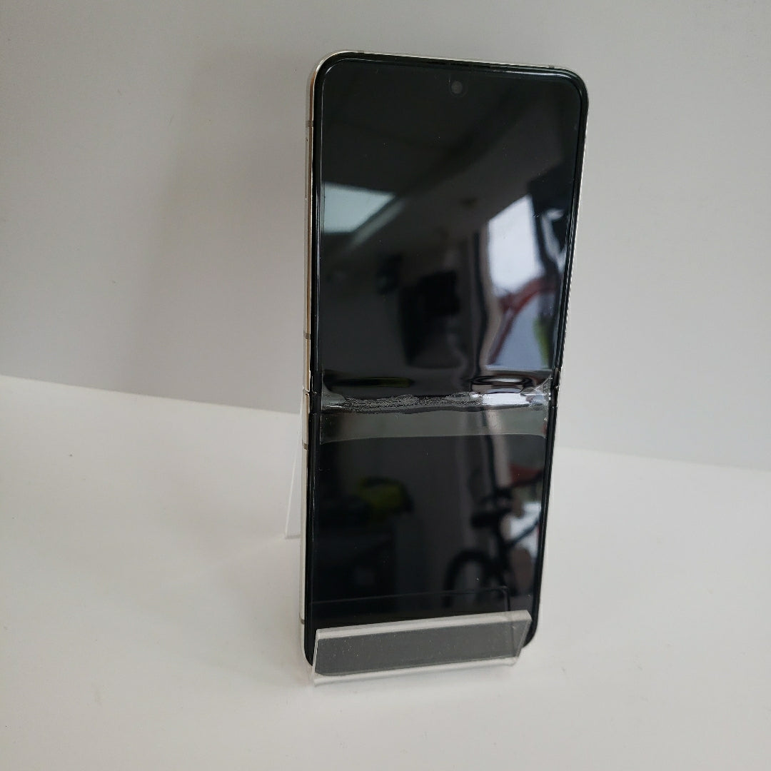 CELULAR SAMSUNG GALAXY Z FLIP 5 SM-F731B (2023) 256 GB 8 GB RAM (SEMINUEVO)