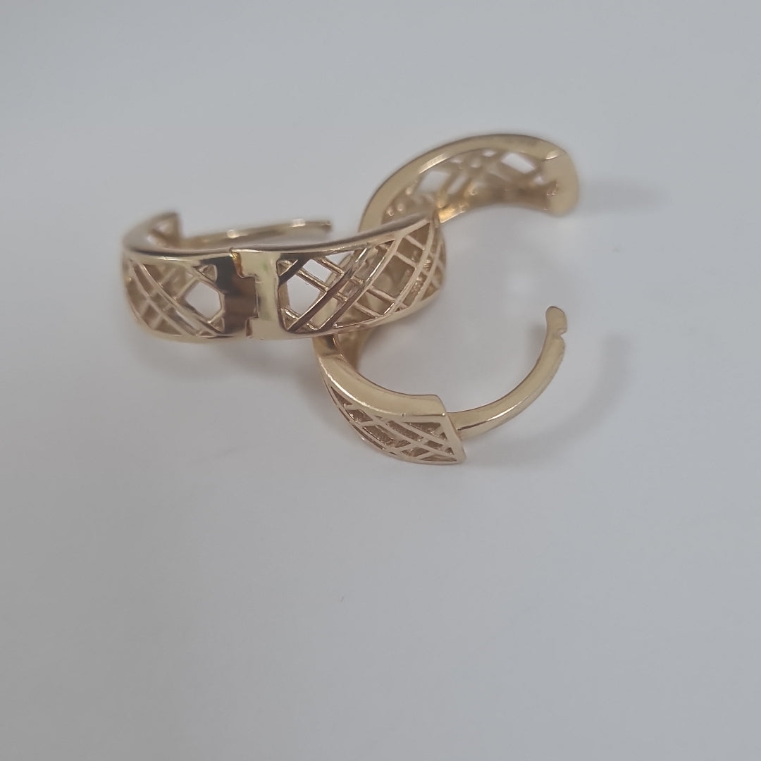 HUGGIES ORO 14K 2.1 (NUEVO)