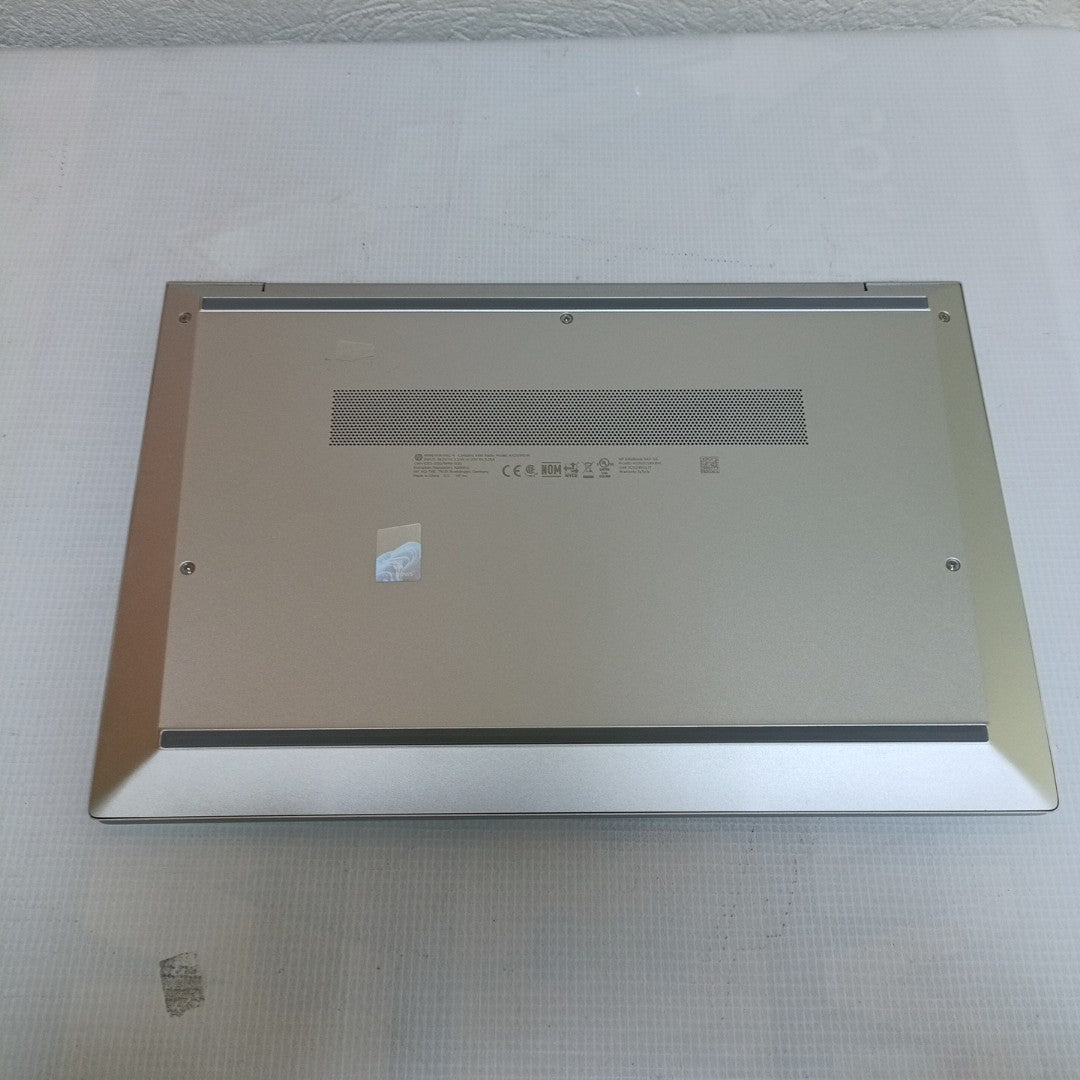 LAPTOP HP ELITEBOOK 840 G8 (2023) 256 GB SSD 16 GB RAM (SEMINUEVO)