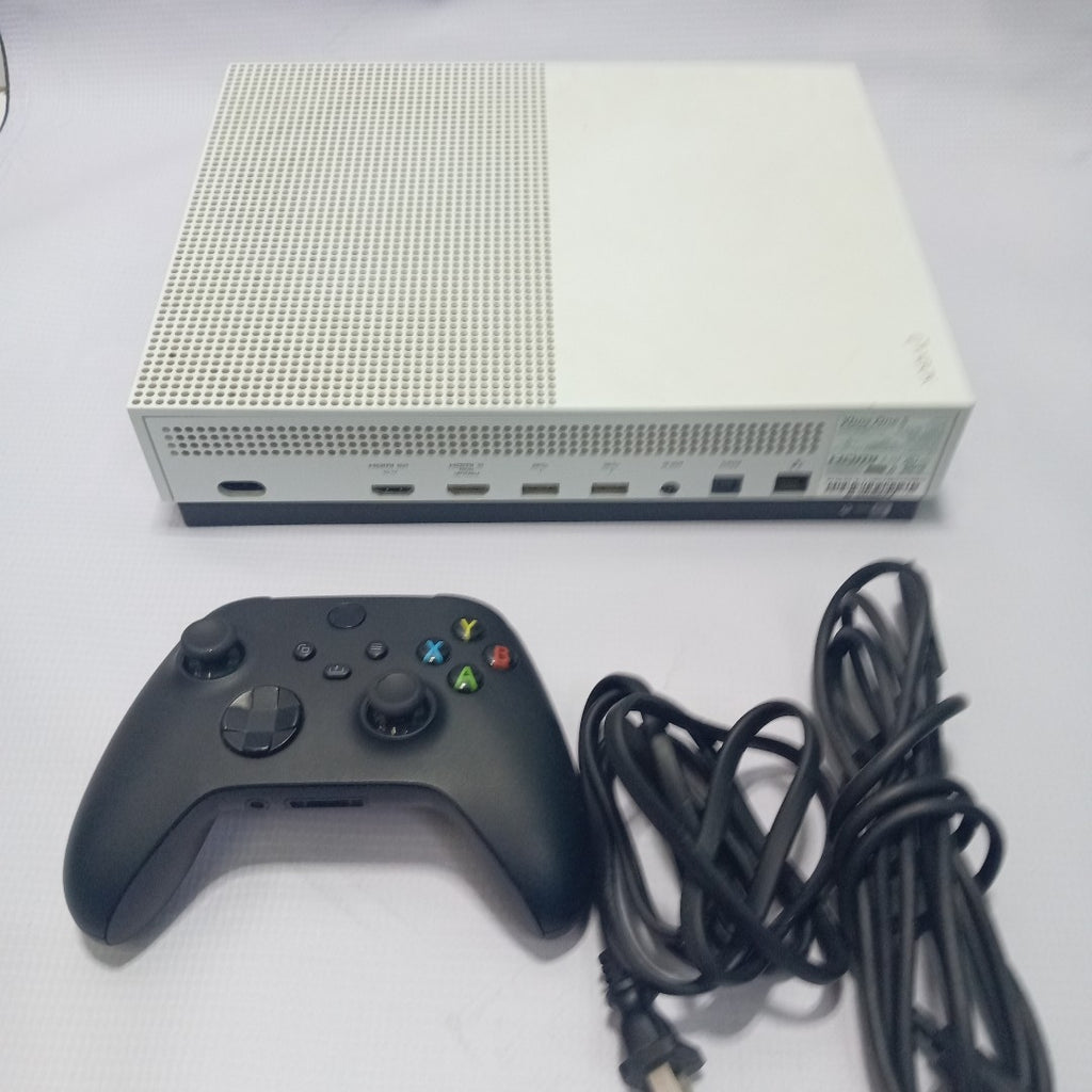 CONSOLA DE VIDEOJUEGO MICROSOFT XBOX ONE S 1 TB (SEMINUEVO)