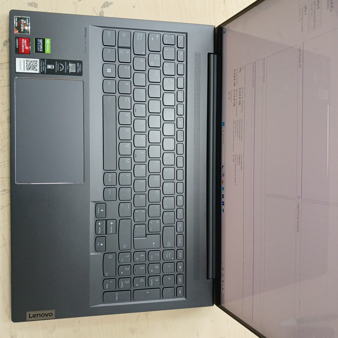LAPTOP LENOVO YOGA SLIM 7 PRO 16ARH7 (2022) 512 GB SSD 16 GB RAM (SEMINUEVO)