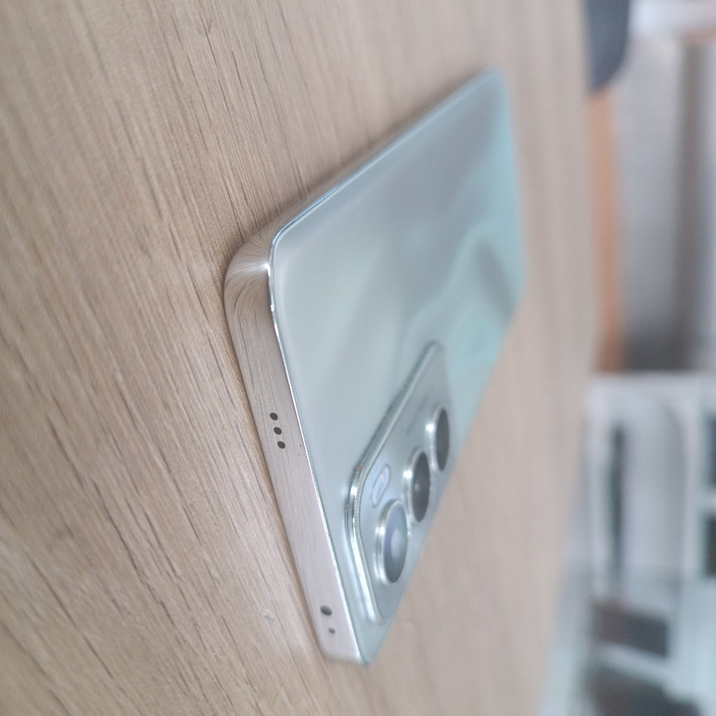 CELULAR OPPO   RENO12 5G CPH2625 (2024) 512 GB 12 GB RAM (SEMINUEVO)