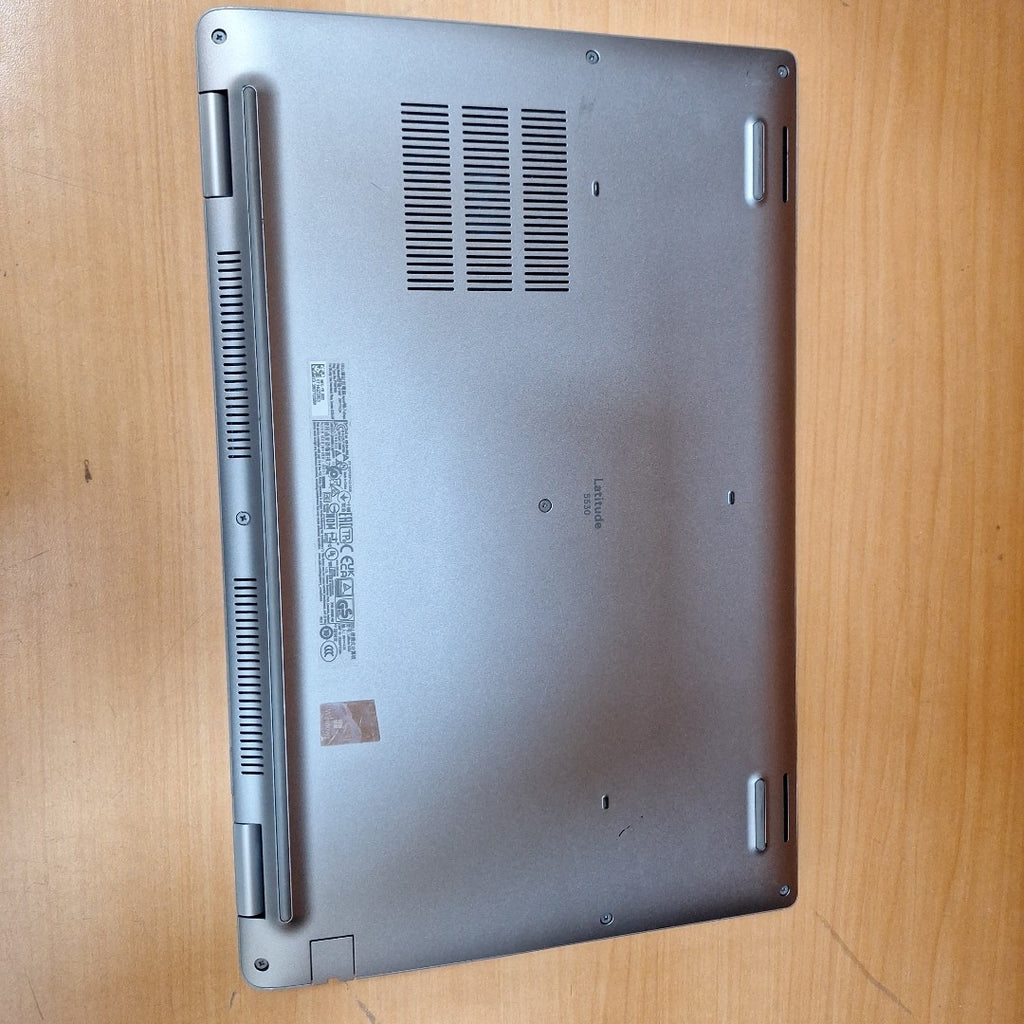 LAPTOP DELL LATITUDE 5530 (2022) 512 GB SSD 16 GB RAM (SEMINUEVO)