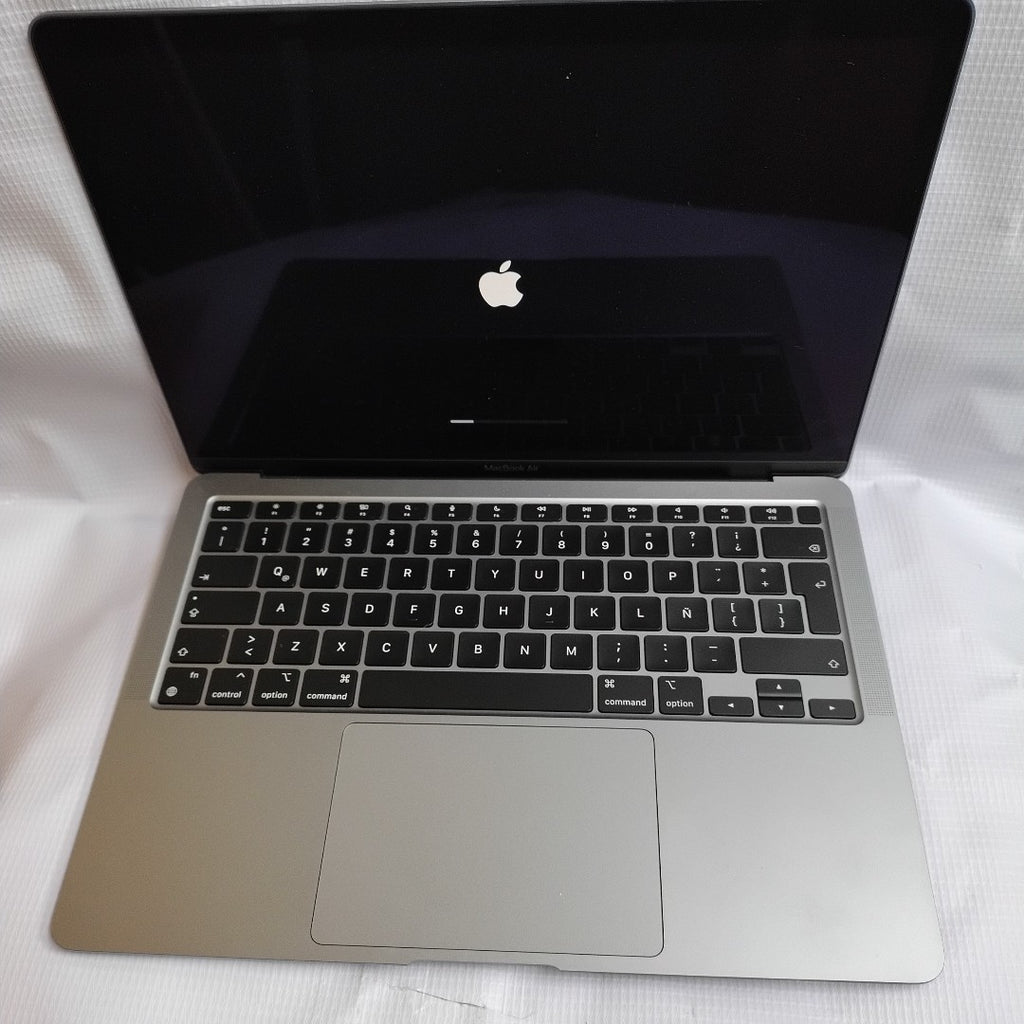 LAPTOP APPLE MACBOOK AIR 13" 2020 3.2 A2337 256 GB SSD 8 GB RAM (SEMINUEVO)