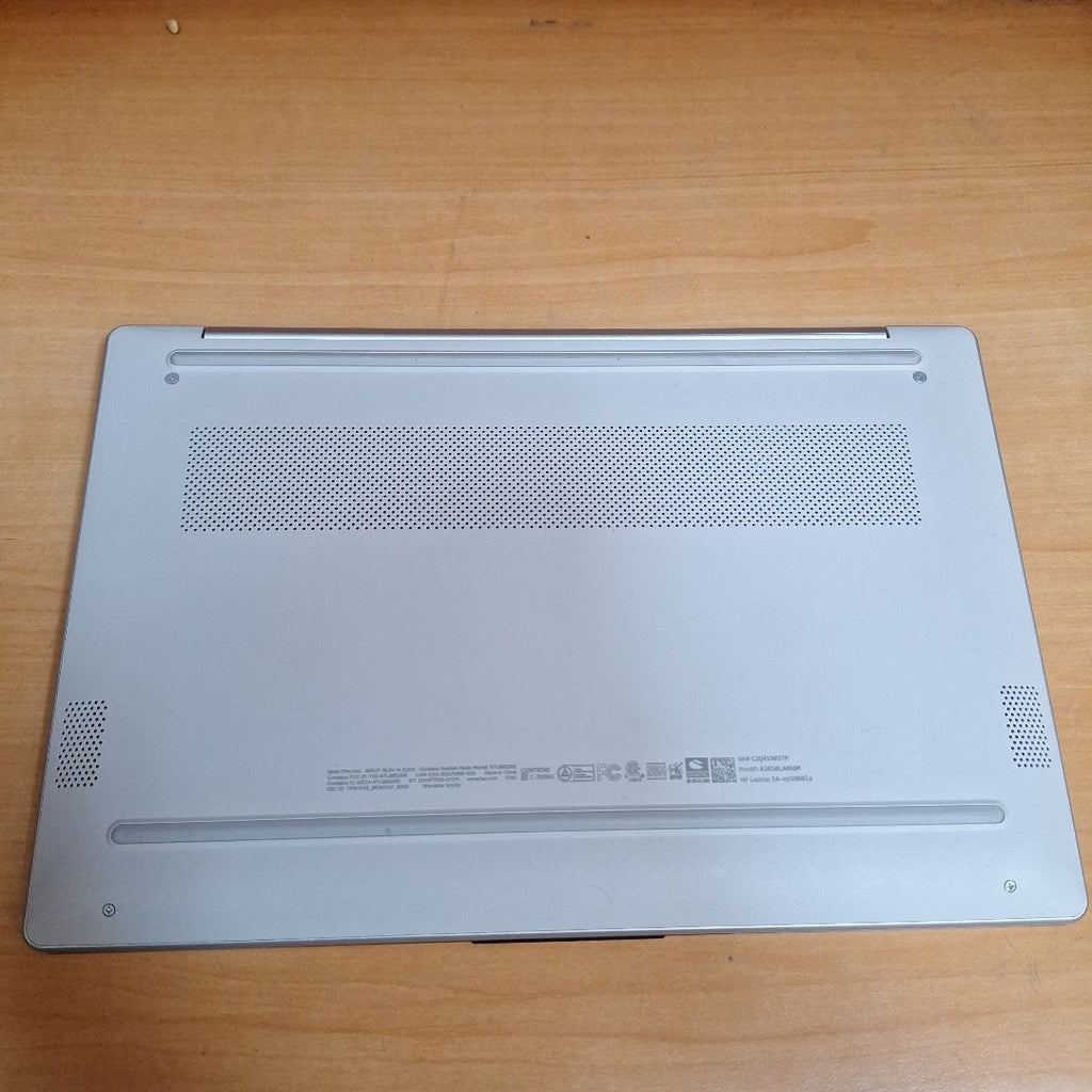 LAPTOP HP 14-EP1000LA (2023) 512 GB SSD 16 GB RAM (SEMINUEVO)