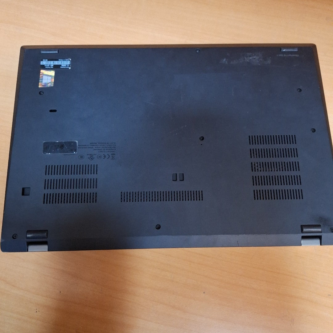 LAPTOP LENOVO THINKPAD T15 GEN 1 (2021) 256 GB SSD 16 GB RAM (SEMINUEVO)