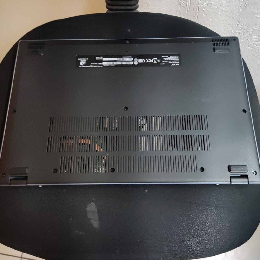 LAPTOP ACER ASPIRE 3 A315-24P-R8H5 (2023) 512 GB SSD 8 GB RAM (SEMINUEVO)