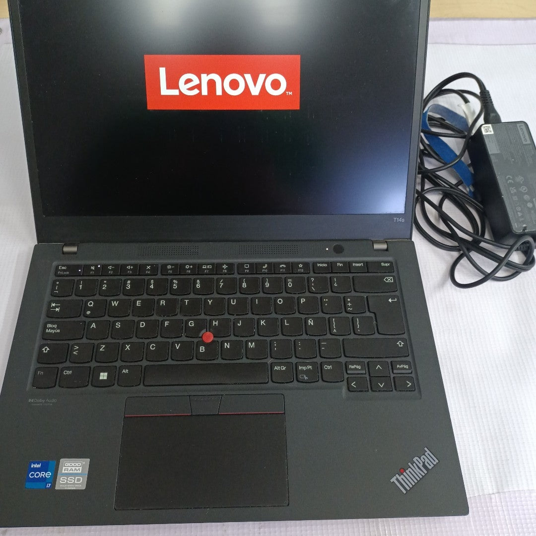 LAPTOP LENOVO THINKPAD T14S GEN 2 (2022) 512 GB SSD 16 GB RAM (SEMINUEVO)