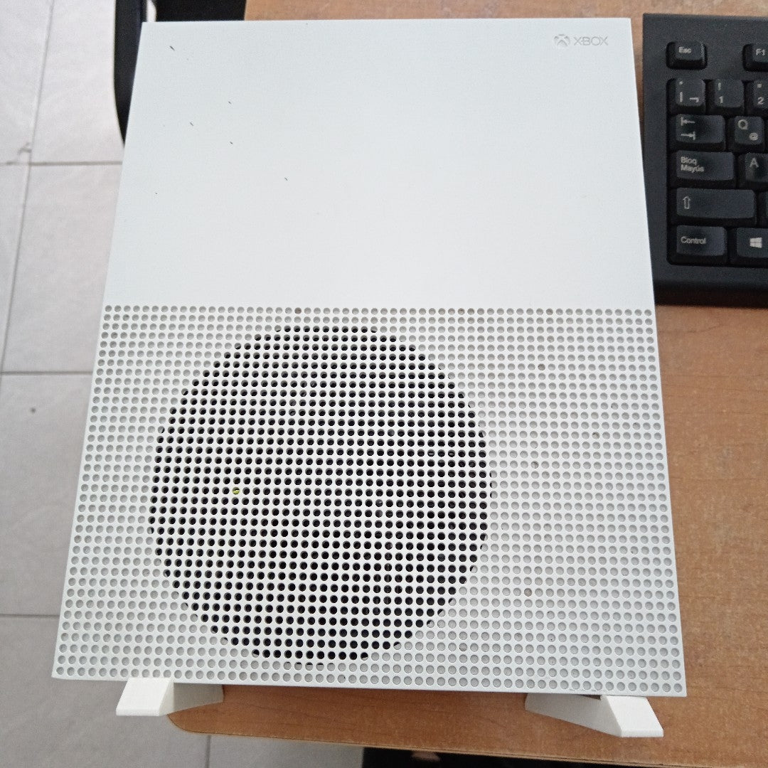 CONSOLA DE VIDEOJUEGO MICROSOFT XBOX ONE S ALL DIGITAL 1 TB (SEMINUEVO)