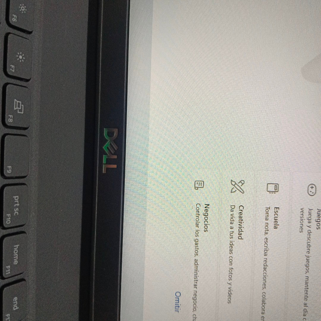 LAPTOP DELL LATITUDE 3520 (2022) 256 GB SSD 8 GB RAM (SEMINUEVO)