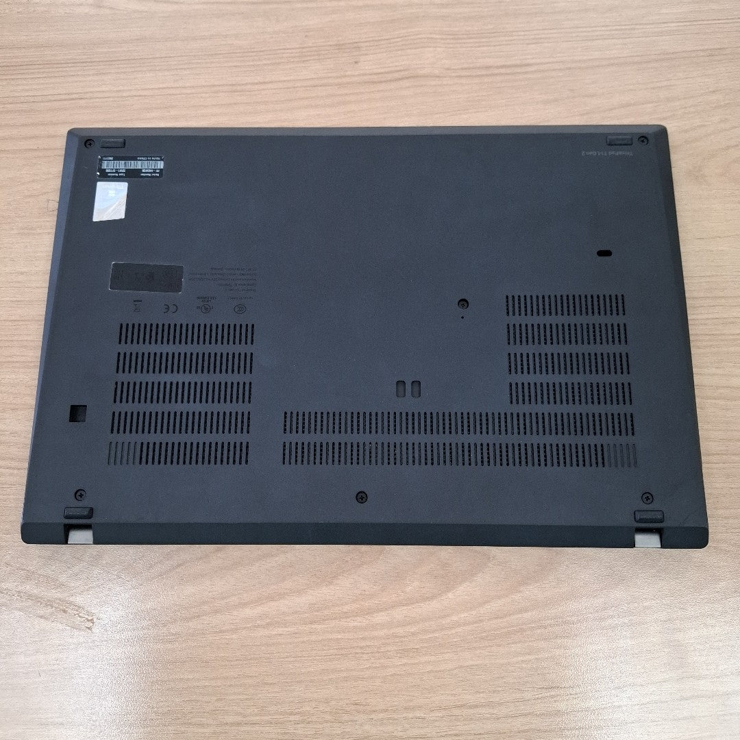 LAPTOP LENOVO THINKPAD T14 GEN 2 (2022) 512 GB SSD 16 GB RAM (SEMINUEVO)