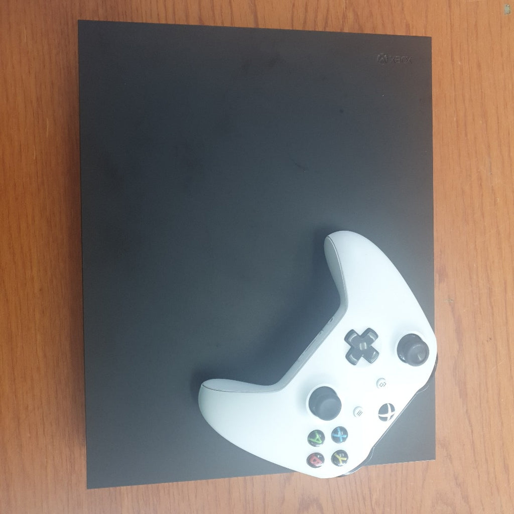 CONSOLA DE VIDEOJUEGO MICROSOFT XBOX ONE X 1 TB (SEMINUEVO)