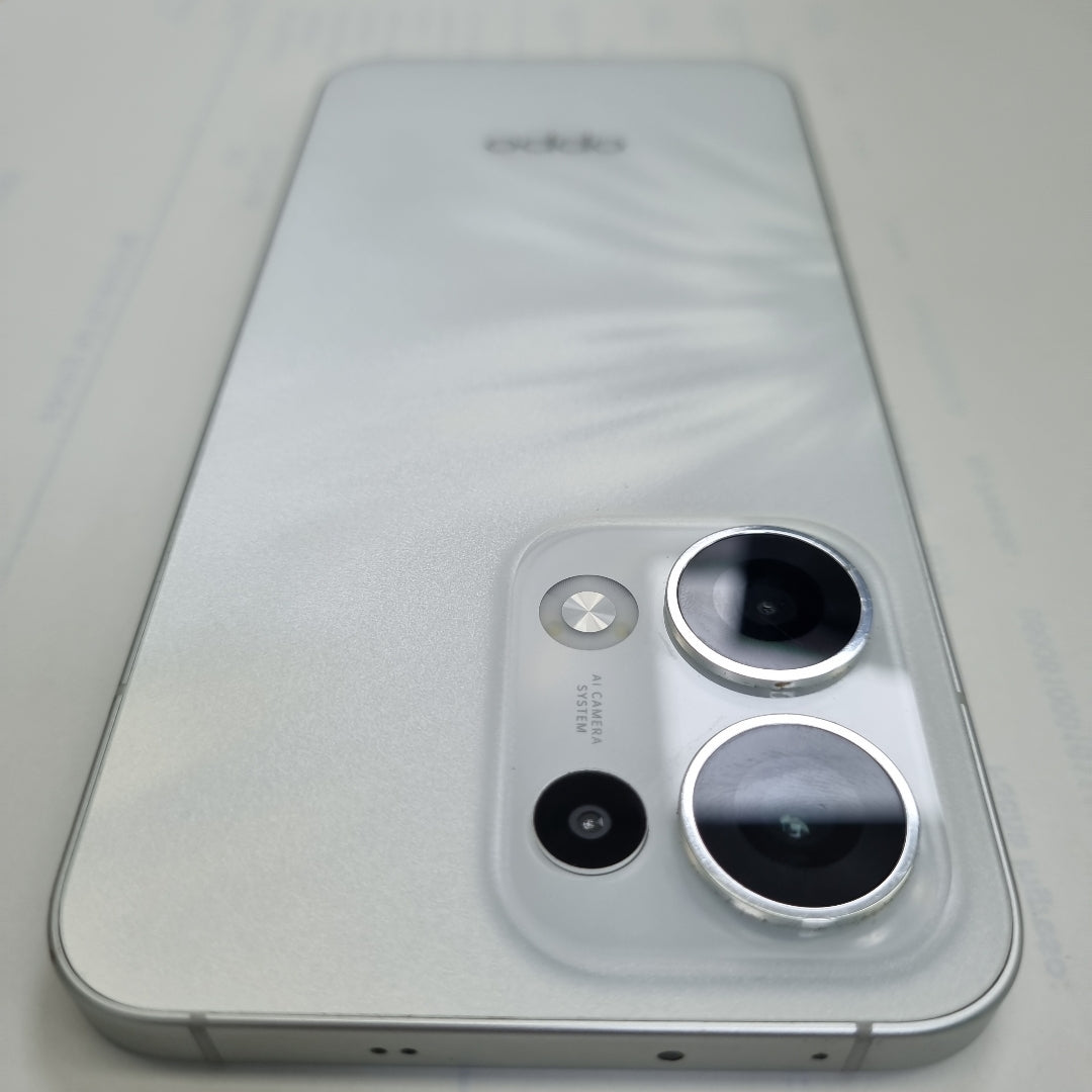 CELULAR OPPO  RENO13 5G CPH2689 (2024) 512 GB 12 GB RAM (SEMINUEVO)