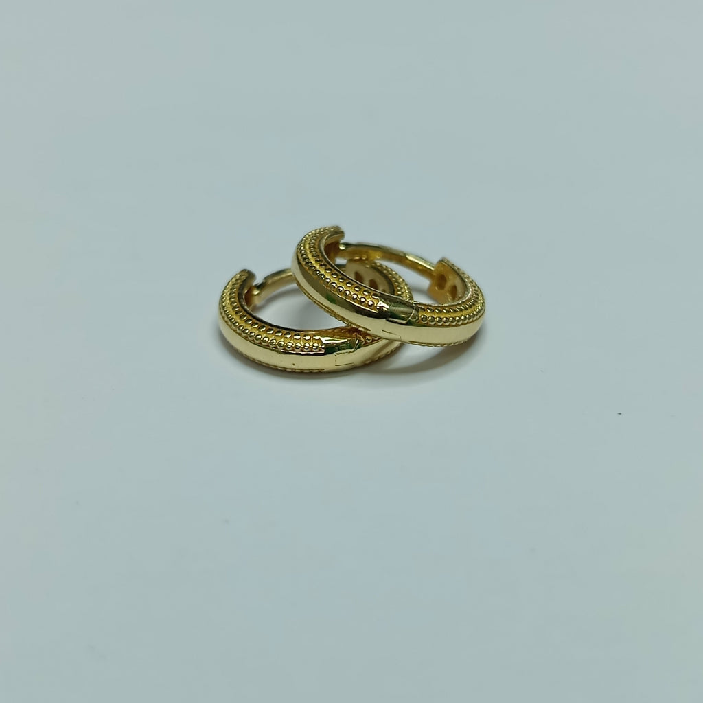 HUGGIES ORO 14K 2.5 (NUEVO)