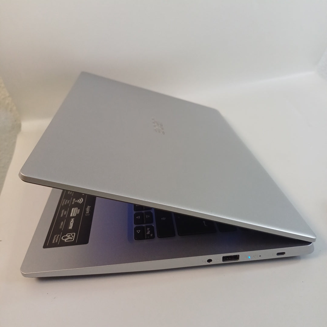 LAPTOP ACER ASPIRE 3 A314-35-C2BR (2022) 1 TB 8 GB RAM (SEMINUEVO)