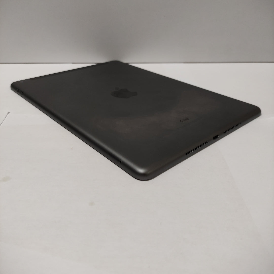 TABLETA APPLE IPAD 9 A2604 64 GB 3 GB RAM (SEMINUEVO)