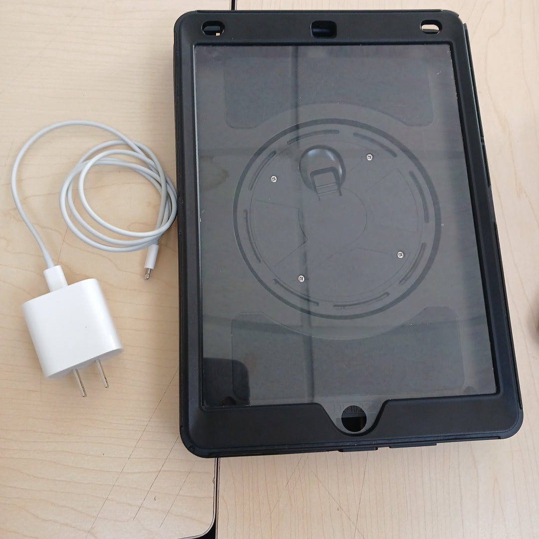 TABLETA APPLE IPAD 9 A2602 64 GB 3 GB RAM (SEMINUEVO)