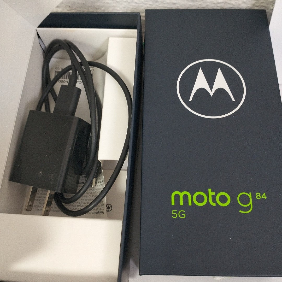 CELULAR MOTOROLA MOTO G84 XT2347-1 (2023) 256 GB 8 GB RAM (SEMINUEVO)
