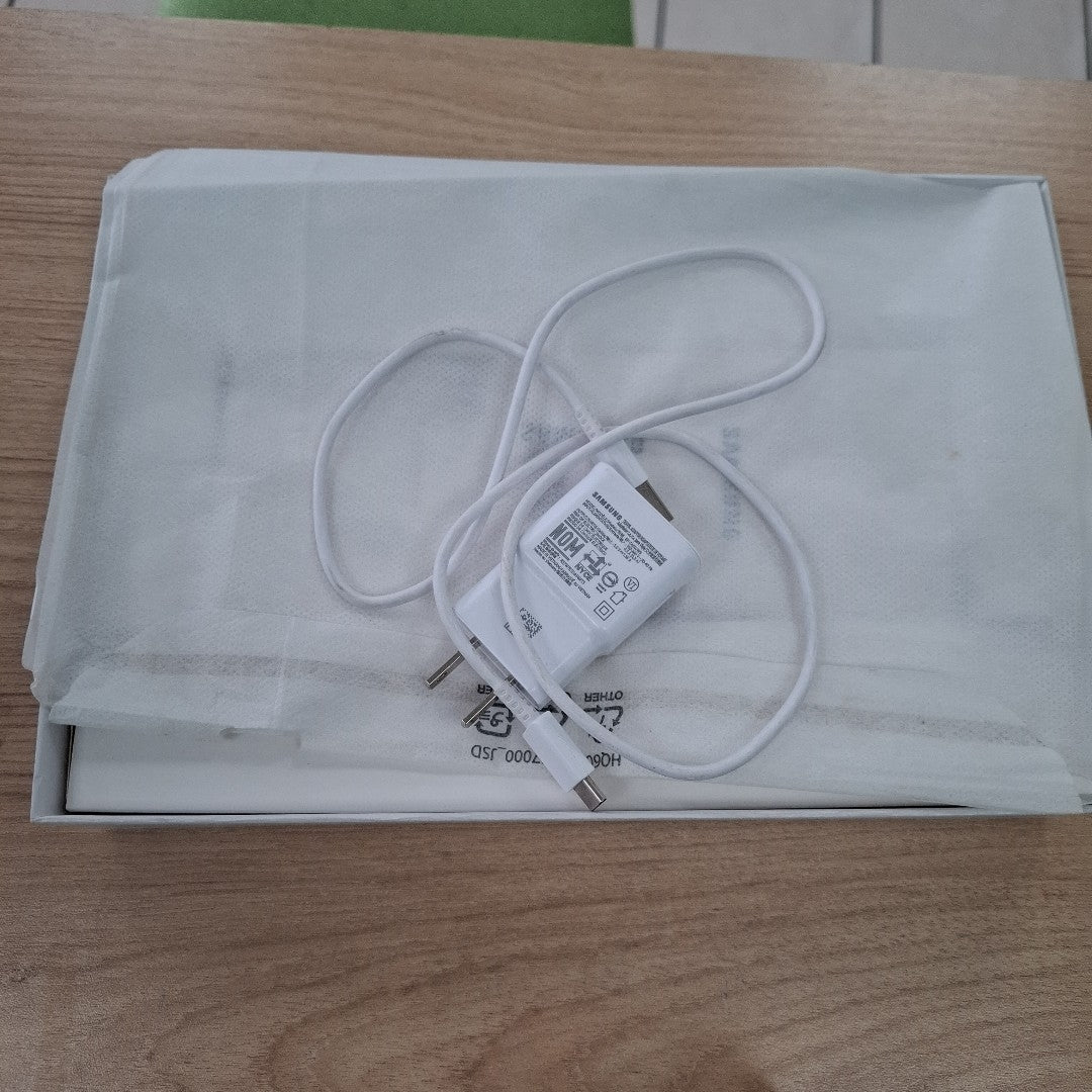 TABLETA SAMSUNG GALAXY TAB A8 SM-X200 64 GB 4 GB RAM (SEMINUEVO)