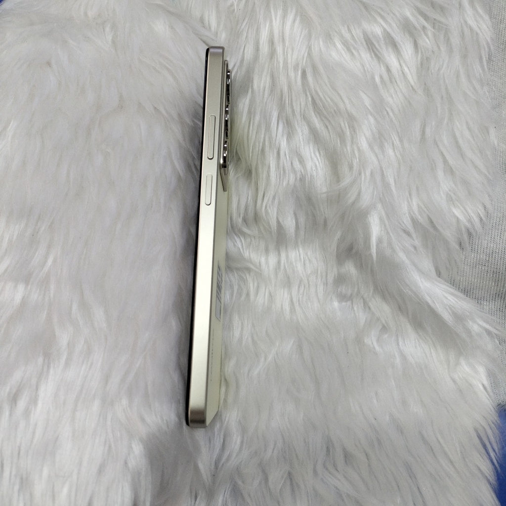 CELULAR REALME C75 RMX3941 (2025) 256 GB 8 GB RAM (SEMINUEVO)