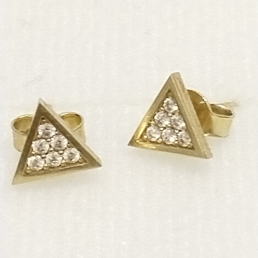 10387BRO00000B1555 FRD11 BROQUEL DE TRIANGULO CON CIRCONIAS EN MEDIO ORO 14K 1.2GRS (NUEVO)