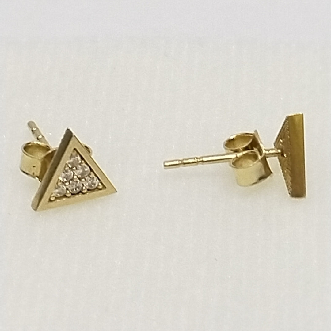 10023BRO00000B1919 FRD12 BROQUEL DE TRIANGULO CON CIRCONIAS EN MEDIO ORO 14K 1.2GRS (NUEVO)