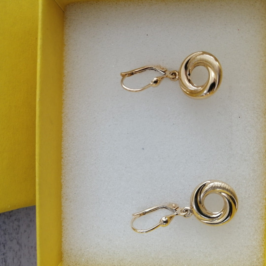 BROQUELES ORO 14K 2.6 (NUEVO)