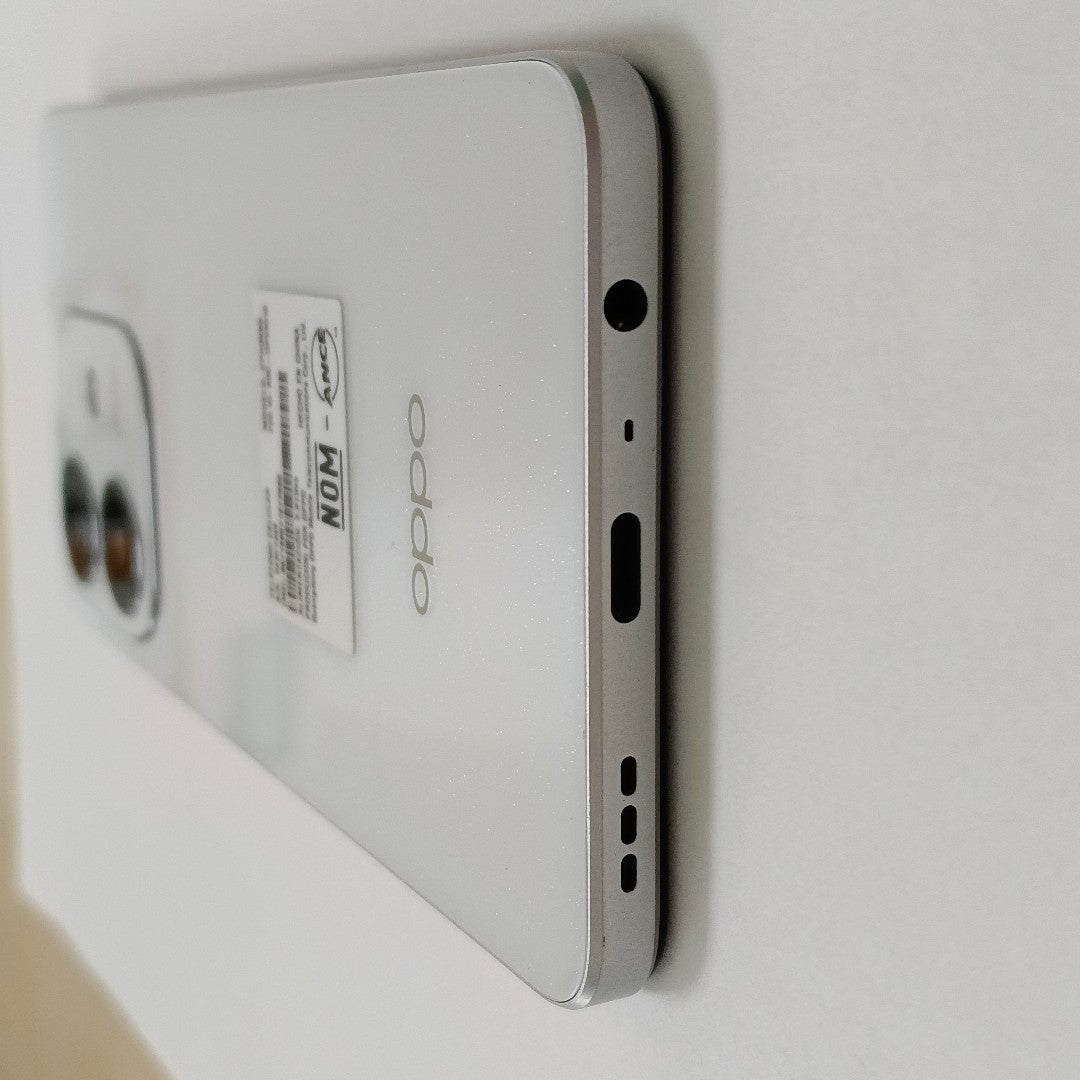 CELULAR OPPO  A60 CPH3669 256 GB 8 GB RAM (SEMINUEVO)