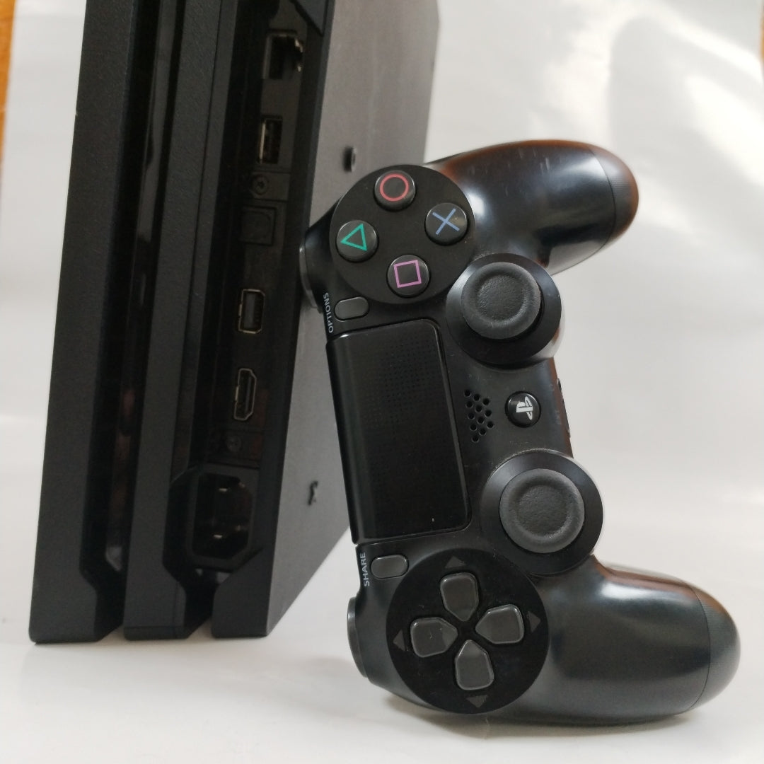 CONSOLA DE VIDEOJUEGO SONY PS4 PRO 1 TB (SEMINUEVO)