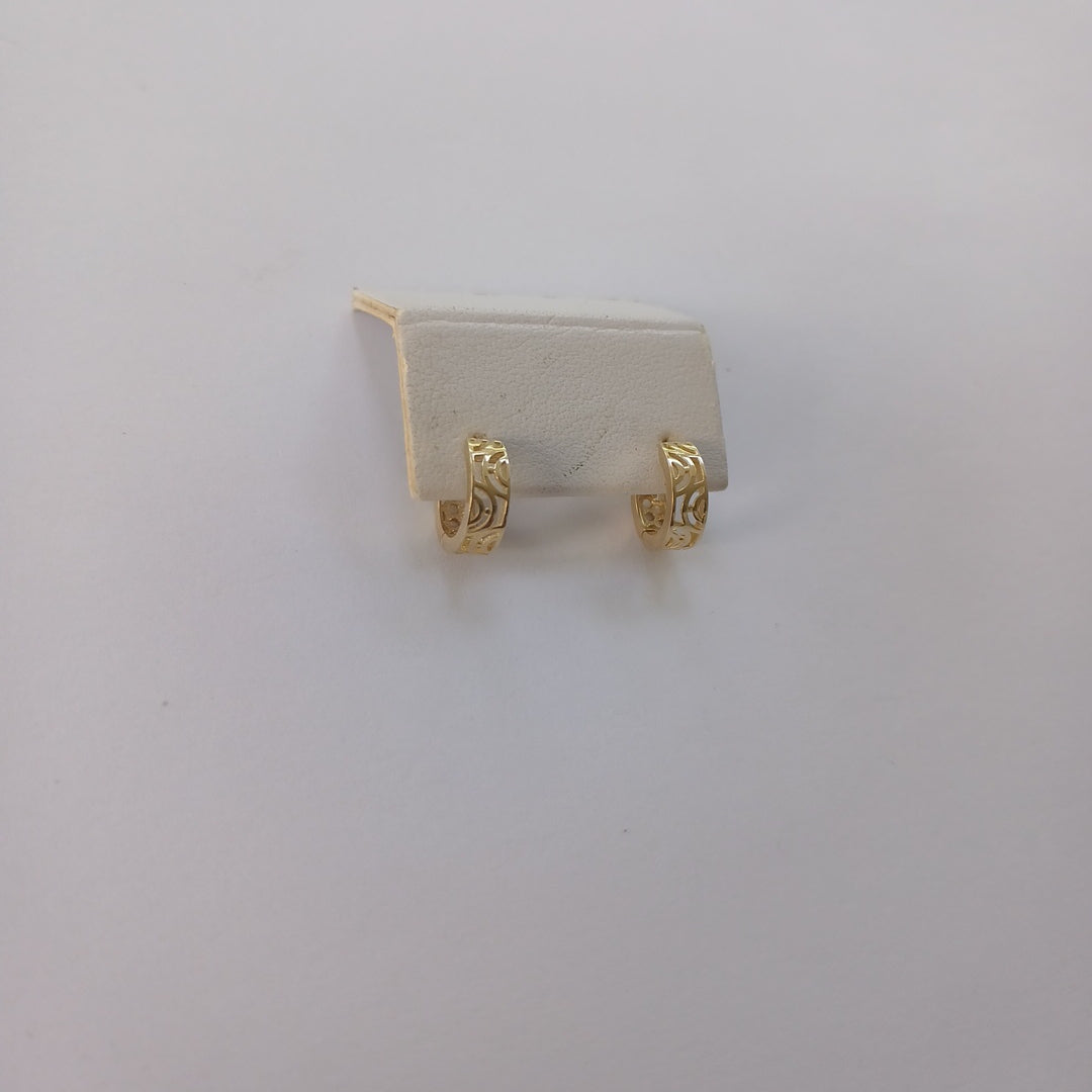 HUGGIES ORO 14K 1.4 (NUEVO)