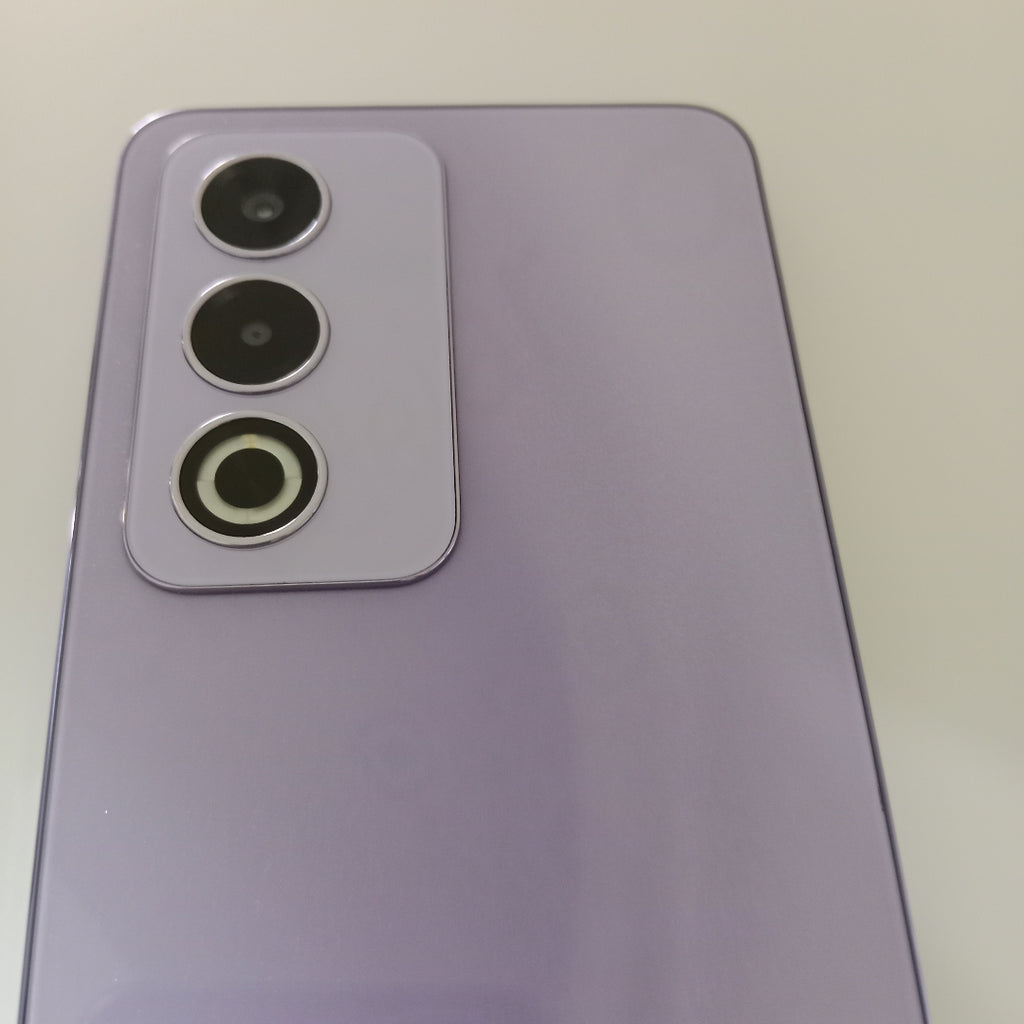 CELULAR OPPO  A80 5G CPH2639 (2024) 256 GB 8 GB RAM (SEMINUEVO)