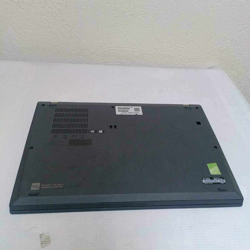LAPTOP LENOVO THINKPAD T14S GEN 2 (2022) 512 GB SSD 16 GB RAM (SEMINUEVO)