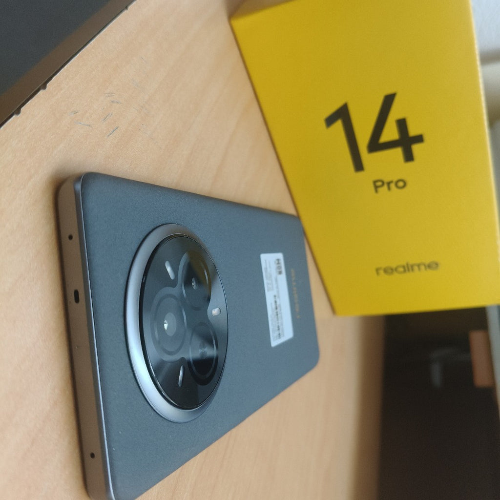 CELULAR REALME 14 PRO 5G RMX5056 (2025) 256 GB 8 GB RAM (SEMINUEVO)