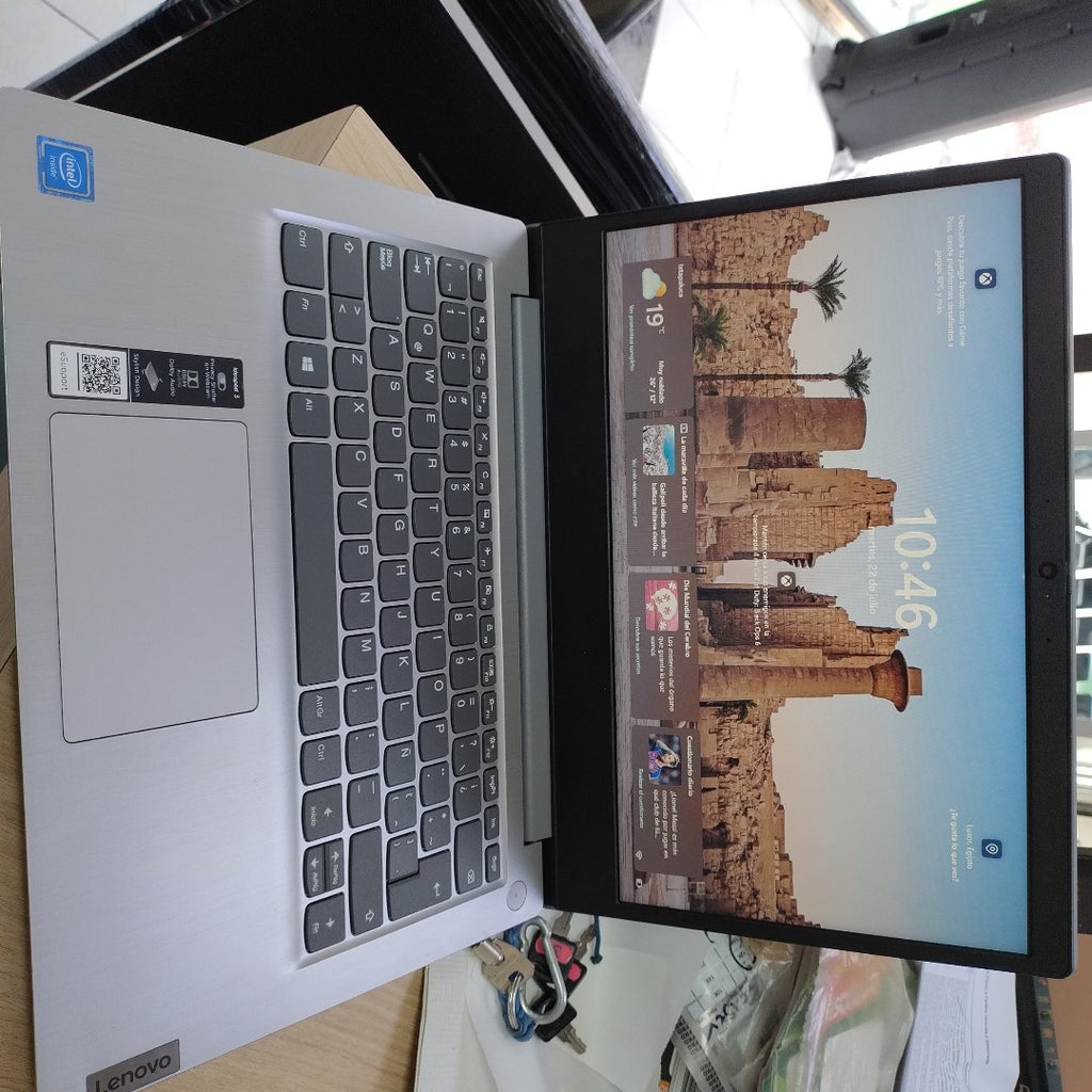 LAPTOP LENOVO IDEAPAD 3 14IGL05 (2022) 1 TB 8 GB RAM (SEMINUEVO)