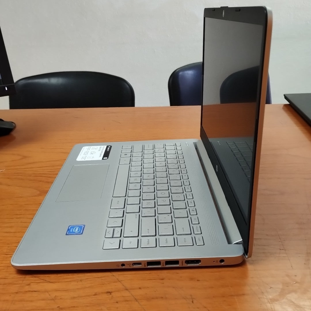 LAPTOP HP 14-DQ0530LA(2024) 256 GB SSD 8 GB RAM (SEMINUEVO)