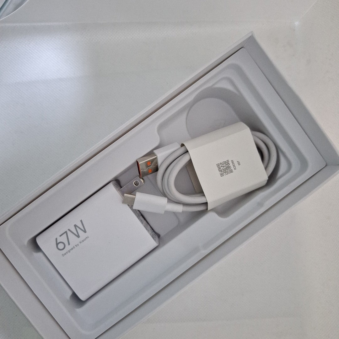 CELULAR XIAOMI 14T 5G 2406APNFAG (2024) 512 GB 12 GB RAM (SEMINUEVO)