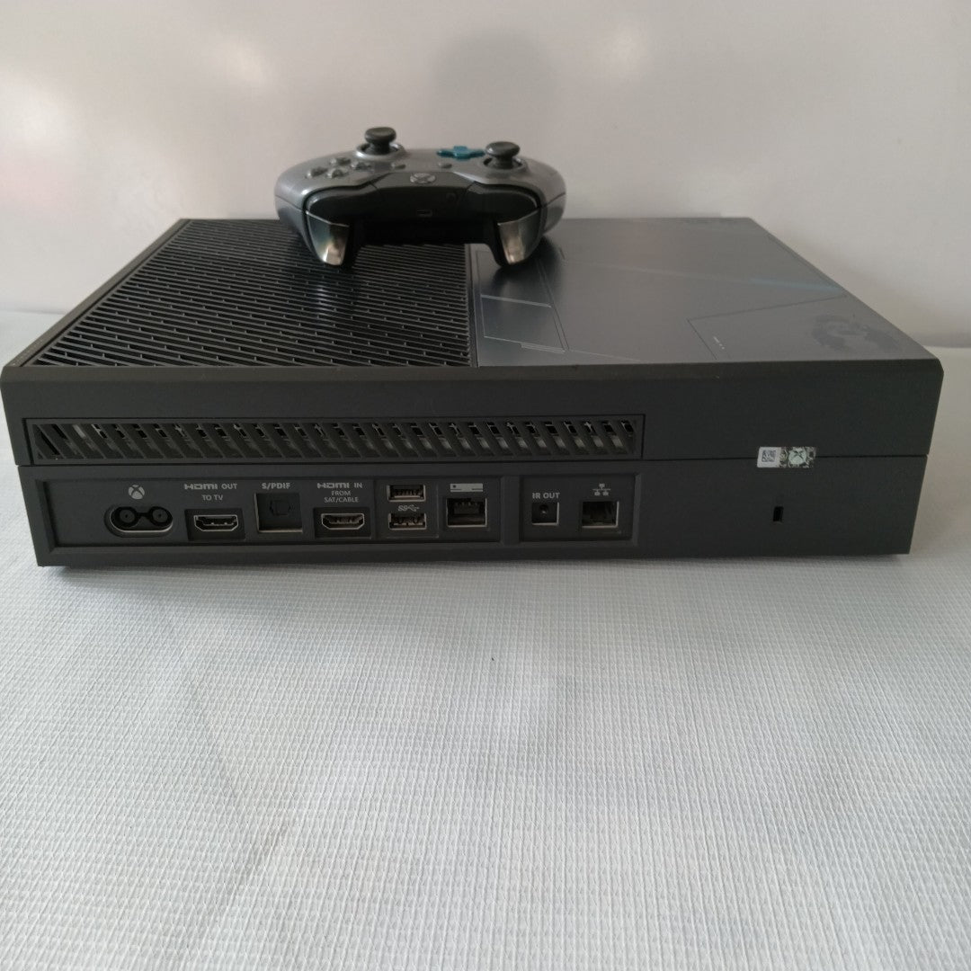 CONSOLA DE VIDEOJUEGO MICROSOFT XBOX ONE 1 TB (SEMINUEVO)