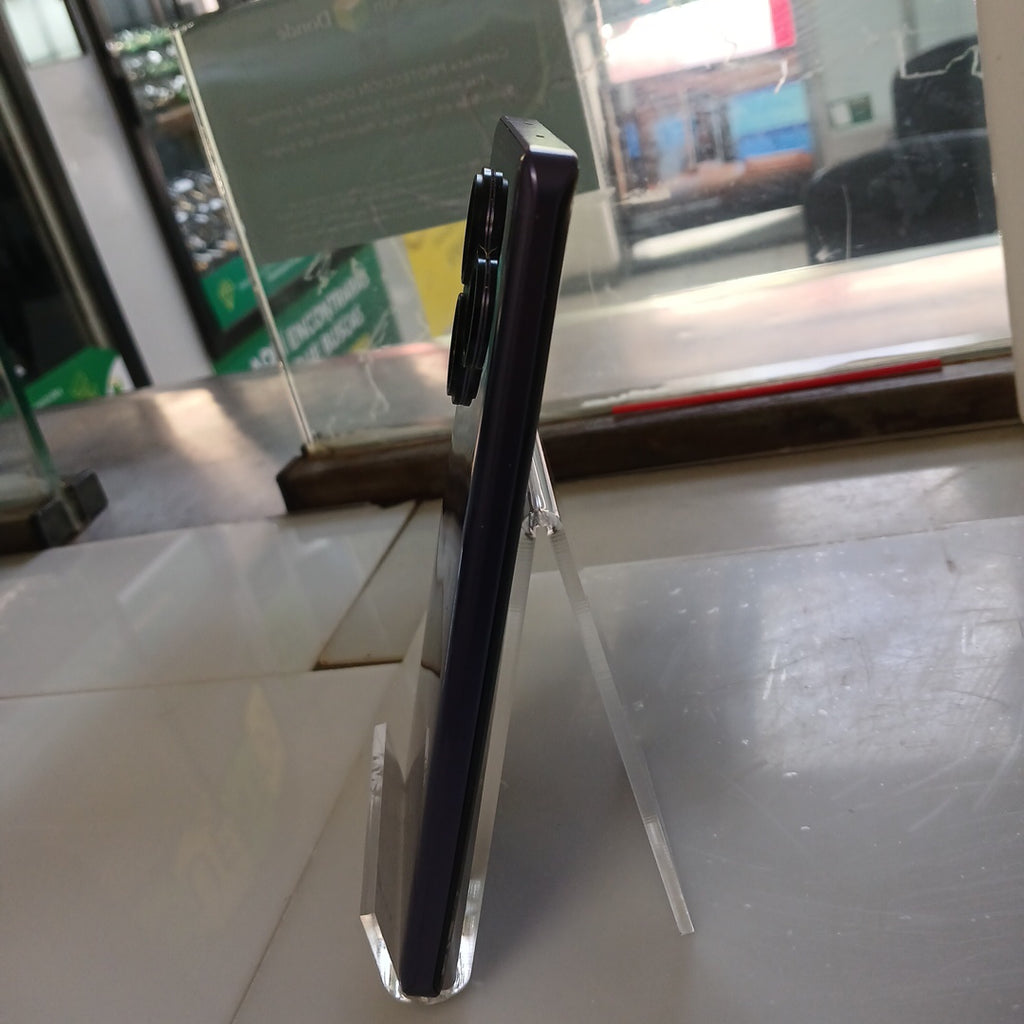 CELULAR REALME GT6 5G RMX3851 256 GB 12 GB RAM (SEMINUEVO)