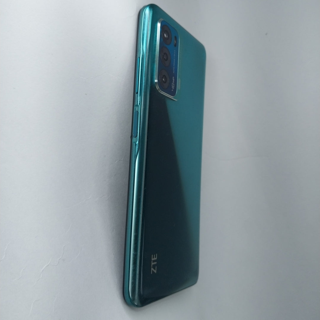 CELULAR ZTE BLADE V40 9045 128 GB 4 GB RAM (SEMINUEVO)