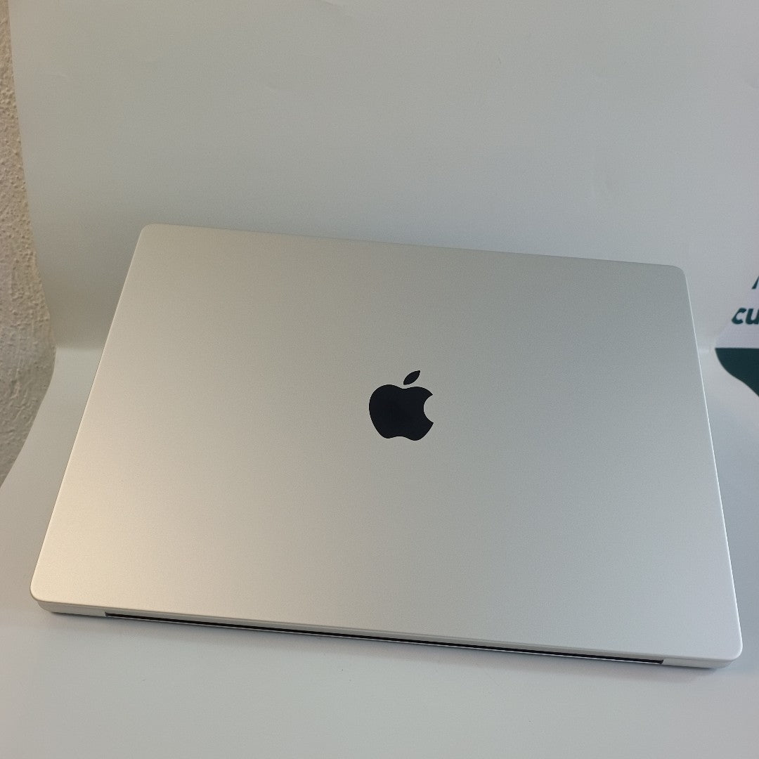 LAPTOP APPLE MACBOOK PRO 16" 2021 3.2 A2485 (10 CPU / 16 GPU) 1 TB SSD 16 GB RAM (SEMINUEVO)
