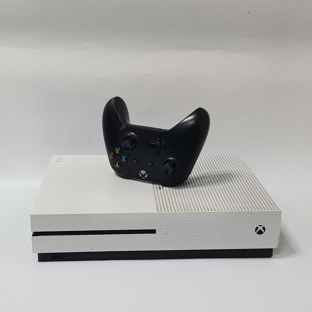 CONSOLA DE VIDEOJUEGO MICROSOFT XBOX ONE S 1 TB (SEMINUEVO)