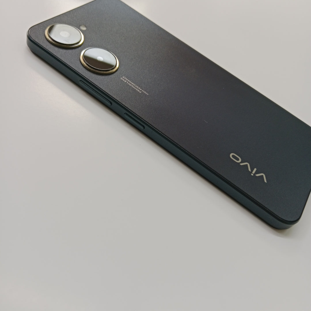 CELULAR VIVO Y03 V2332 (2024) 128 GB 4 GB RAM (SEMINUEVO)