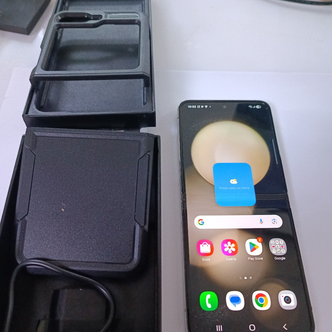 CELULAR SAMSUNG GALAXY Z FLIP 5 SM-F731B (2023) 256 GB 8 GB RAM (SEMINUEVO)