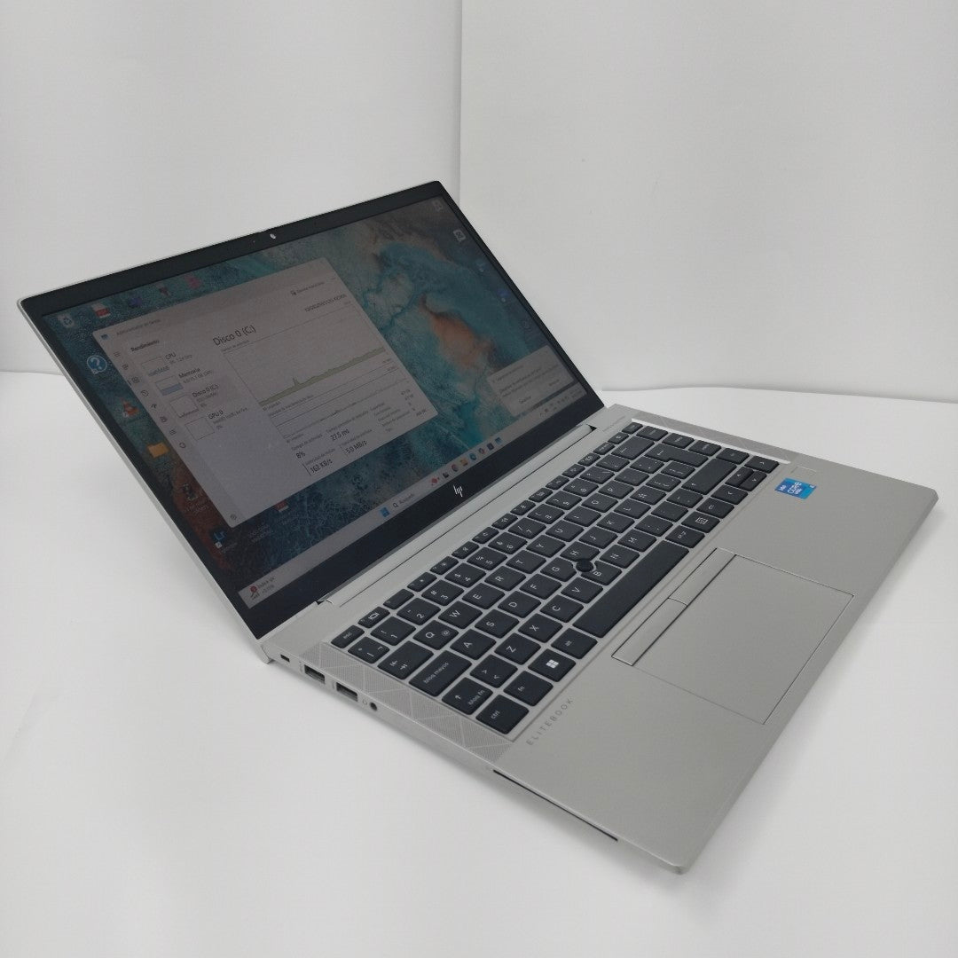 LAPTOP HP ELITEBOOK 840 G8 (2022) 512 GB SSD 16 GB RAM (SEMINUEVO)
