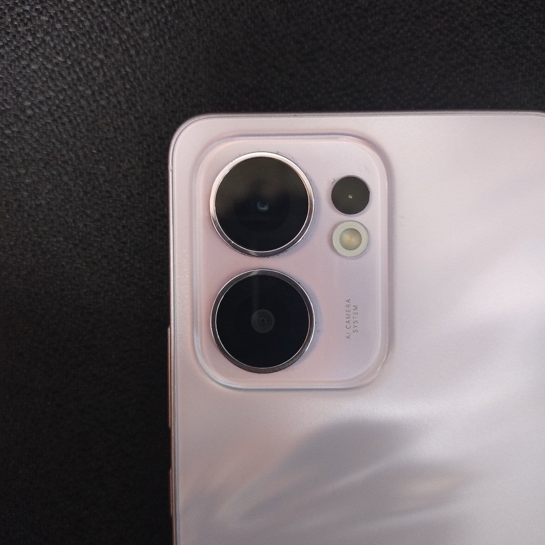 CELULAR OPPO  RENO 13F 5G CPH2699 (2025) 256 GB 12 GB RAM (SEMINUEVO)