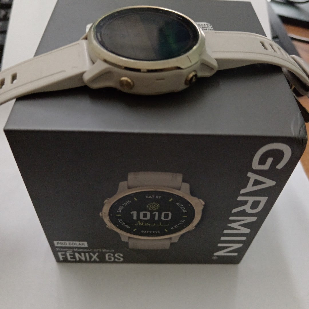 SMARTWATCH GARMIN FENIX 6S PRO SOLAR 42 MM GPS (SEMINUEVO)