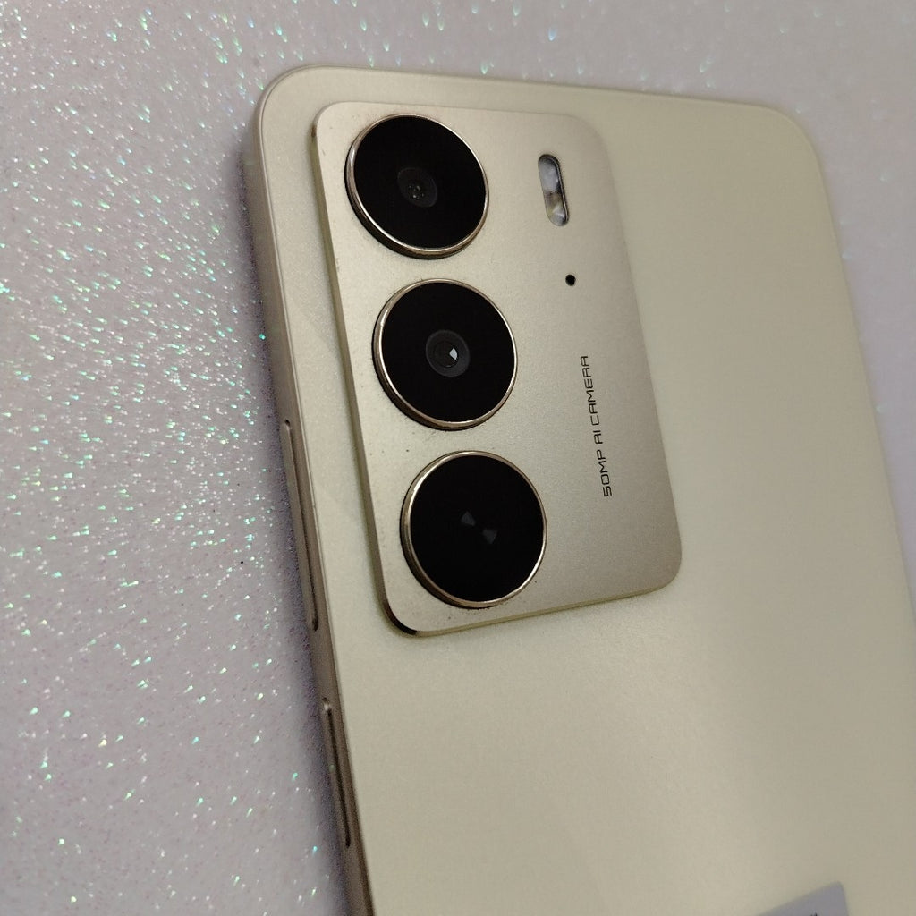 CELULAR REALME C75 RMX3941 (2025) 256 GB 8 GB RAM (SEMINUEVO)