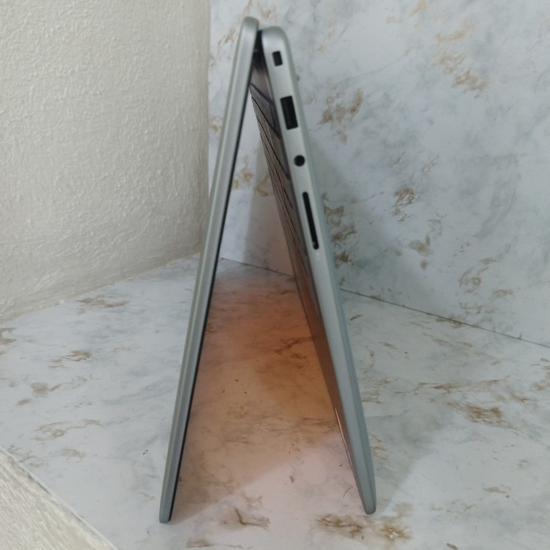 LAPTOP DELL INSPIRON 16 5640 (2024) 1 TB SSD 16 GB RAM (SEMINUEVO)