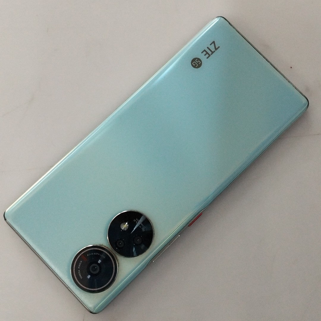 CELULAR ZTE AXON 50 5G 9050N 256 GB 6 GB RAM (SEMINUEVO)